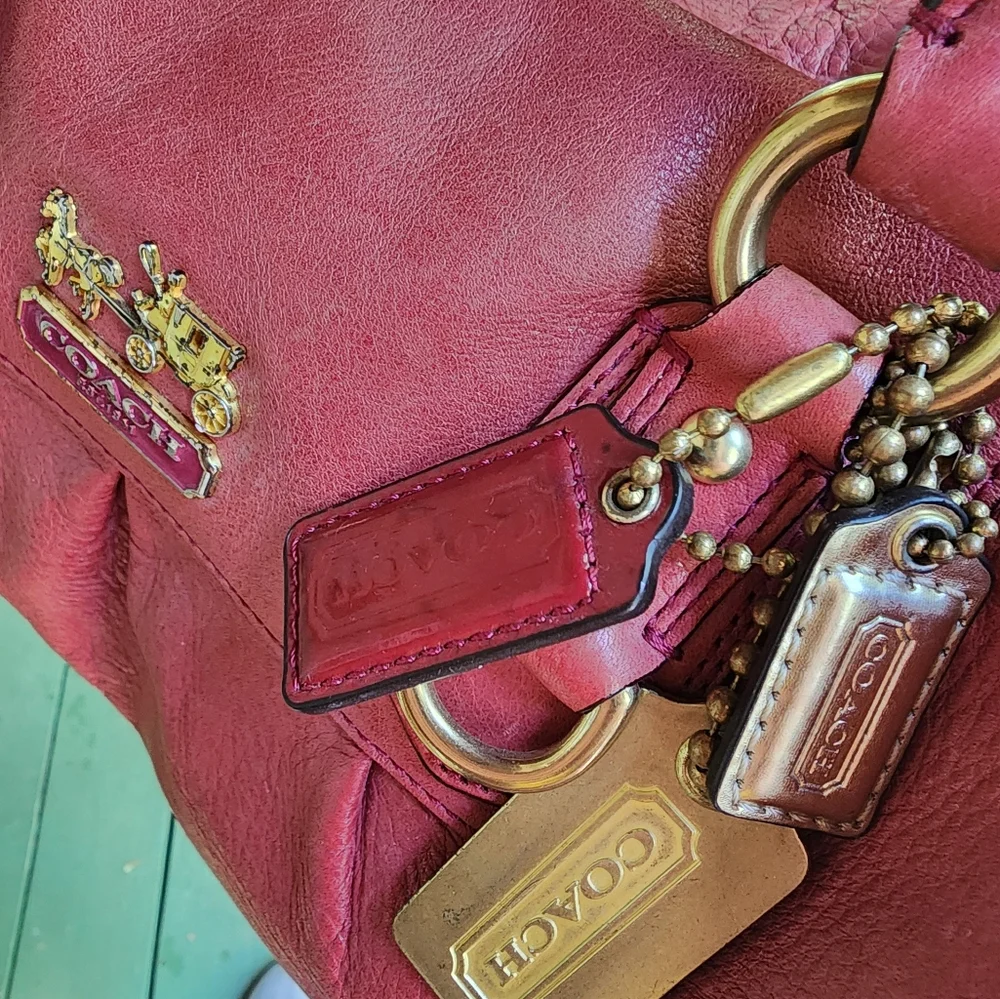 Authentic COACH Large SatchelY
